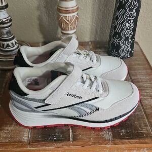 NWOT Reebok Kids Weebok Cl Jog Sneakers - Grey/White/Red